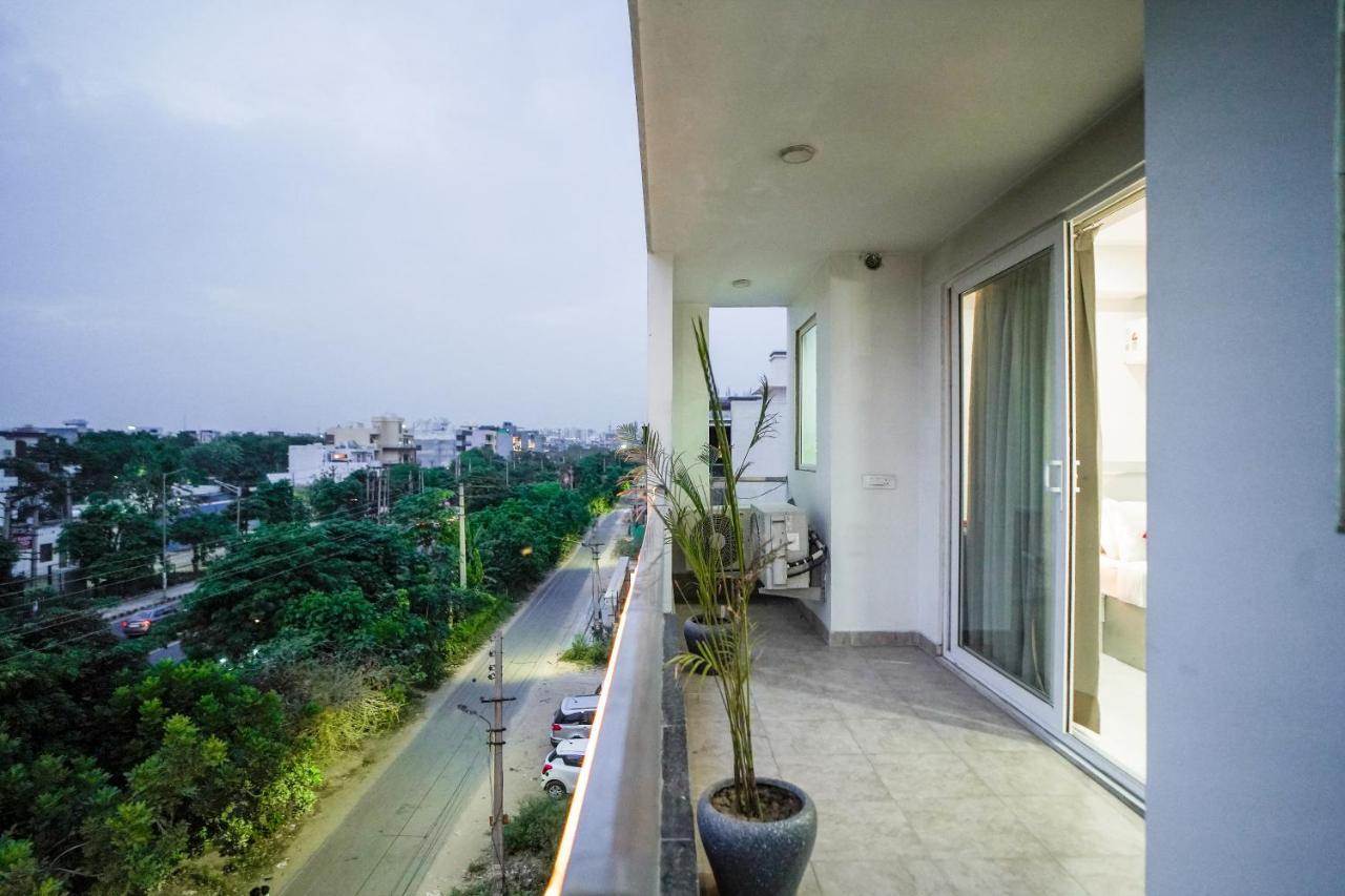 Saltstayz Sector 52 - Ardee City Mall Gurgaon Exterior photo